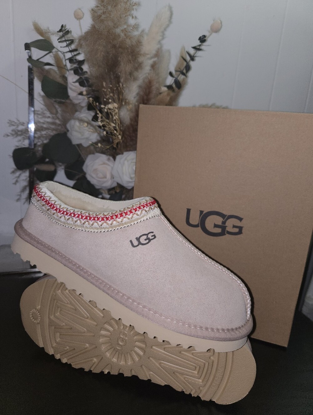 UGG Beige Cream Suede Slip-On Shearling Mule Size 8 - Picture 3 of 3